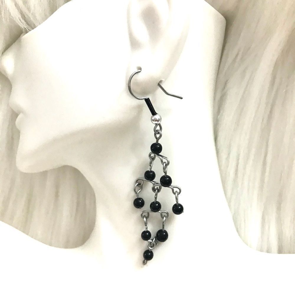 Beaded wire earrings 